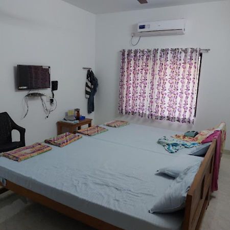 Bapat Niwas Home Stay Ganpatipule Exteriör bild