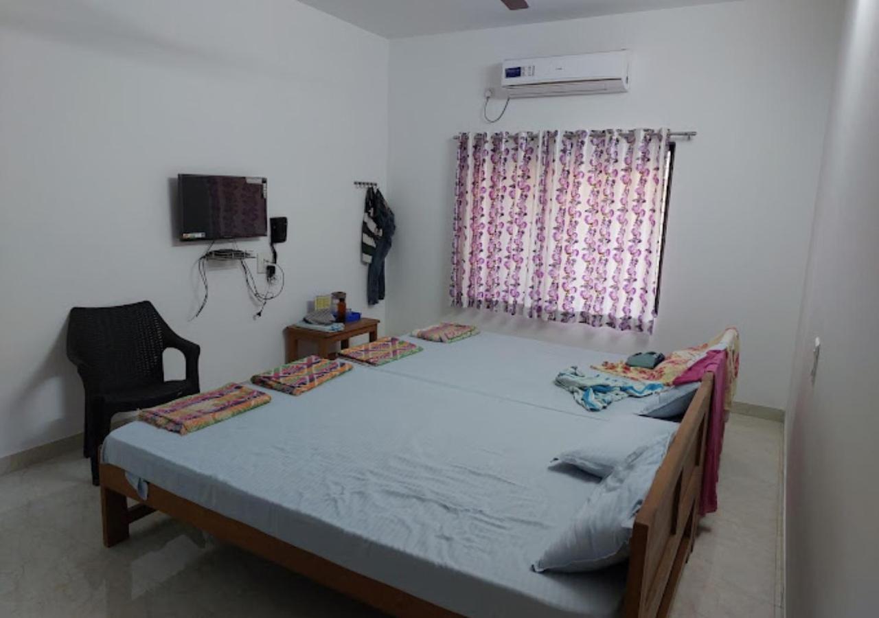 Bapat Niwas Home Stay Ganpatipule Exteriör bild