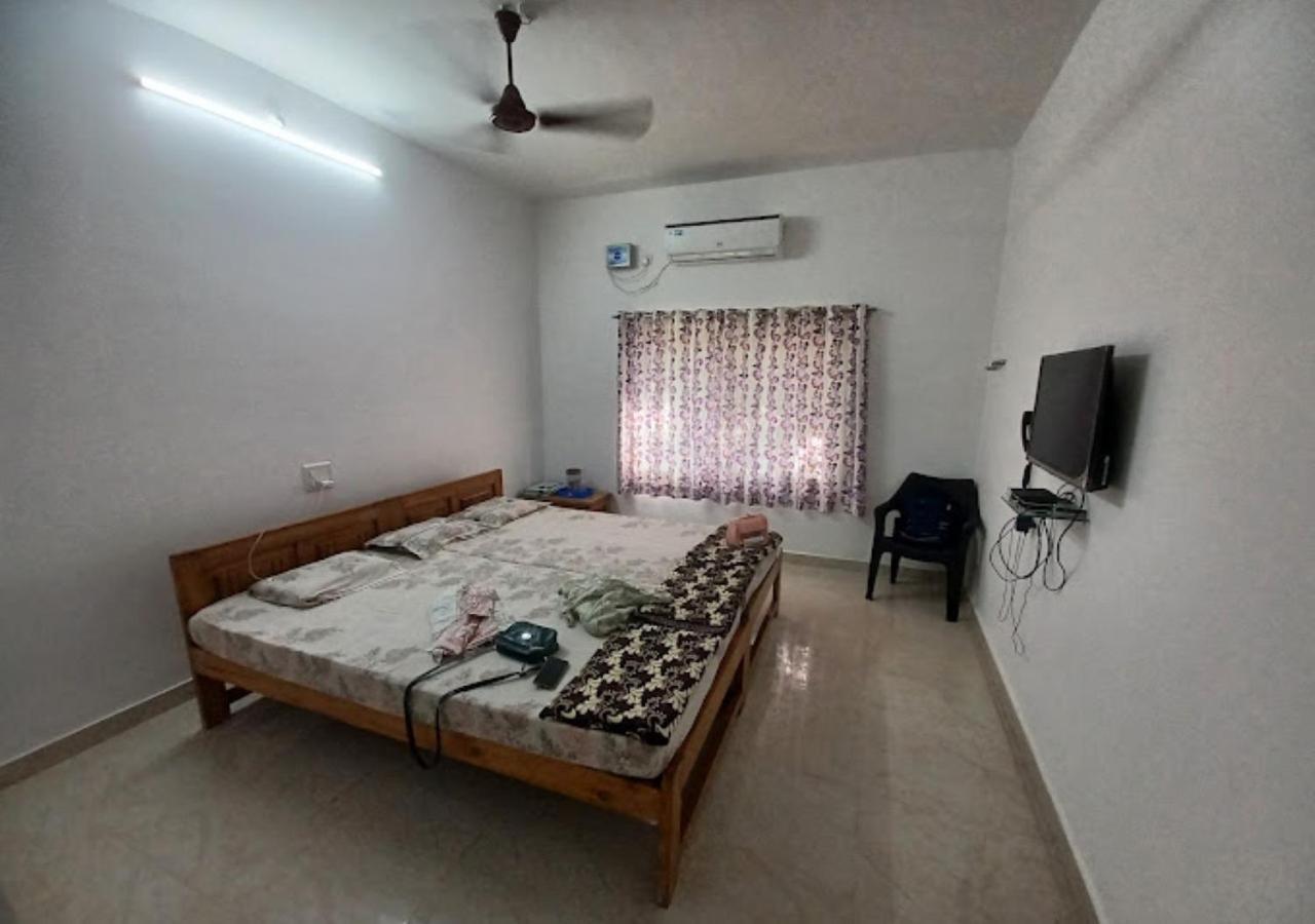 Bapat Niwas Home Stay Ganpatipule Exteriör bild